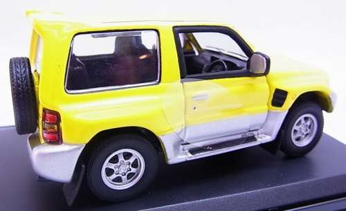 Mitsubishi Pajero Evolution 1999 yellow 1/43 AmericanMint NEW+boxed  #5425 instant wheels