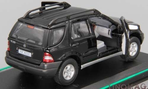 Mercedes-Benz M-Klasse ML320 2015 1/43 AmericanMint NEW+boxed  #5435 instant wheels