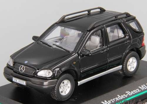 Mercedes-Benz M-Klasse ML320 2015 1/43 AmericanMint NEW+boxed  #5435 instant wheels