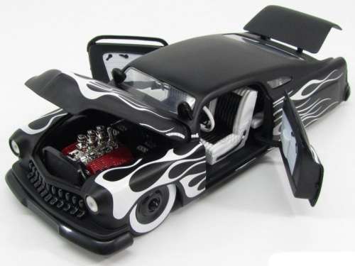 Ford Mercury 1951 matte-black/white flames 1:18 Jada NEW+boxed  #8001 instant wheels
