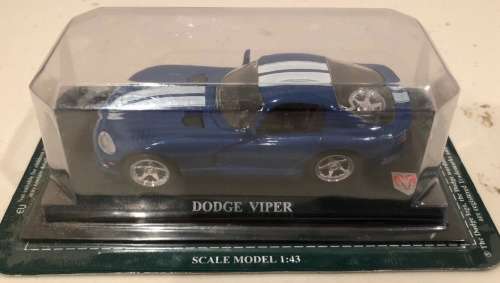 Dodge Viper GTS 2001 blue/white stripes 1/43 IXO NEWinBlister  #5453 instant wheels