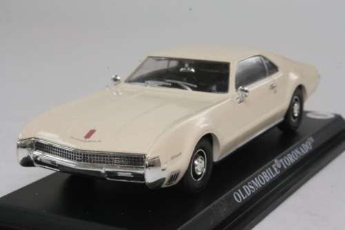Oldsmobile Tornado 1966 cream 1/43 IXO NEWinBlister  #5459 instant wheels