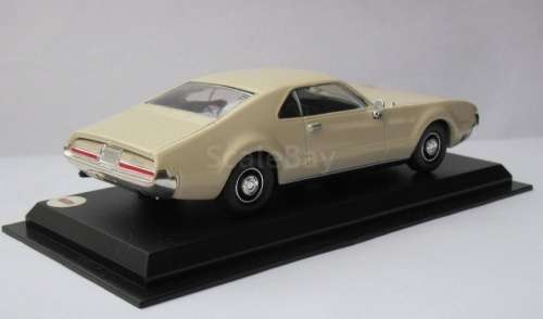 Oldsmobile Tornado 1966 cream 1/43 IXO NEWinBlister  #5459 instant wheels