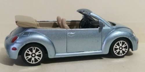 Volkswagen New Beetle Cabrio 1998 silver 1/43 Maisto NEW+showcased #5474 instant wheels