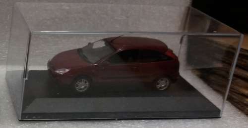 Ford Focus (3-door) 1998 maroon 1/43 Minichamps NEW+showcased  #5479 instant wheels