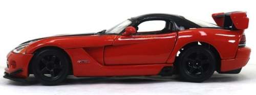 Dodge Viper SRT 10 ACR 2017 red+carbon 1/24 Bburago NEW+boxed  #2258 instant wheels