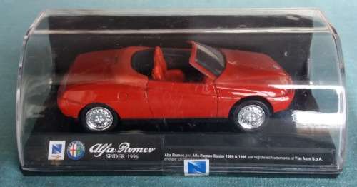 Alfa Romeo Spider 1996 red 1/43 NewRay NEW+boxed  #5503 instant wheels