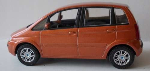 Fiat Idea 2018 red 1/43 Norev NEW+reblistered  #5659 instant wheels