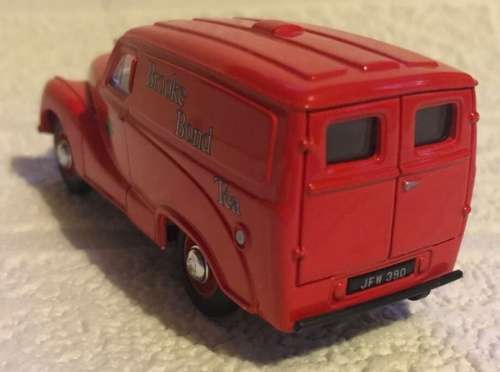 Austin A.GW4 10-CWT Van 1953red Brooke 1/43 Dinky NEW+reblistered  #5661 instant wheels