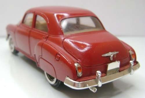 Chevrolet Sedan 1950 red 1/43 Solido NEW+reblistered  #5652 instant wheels