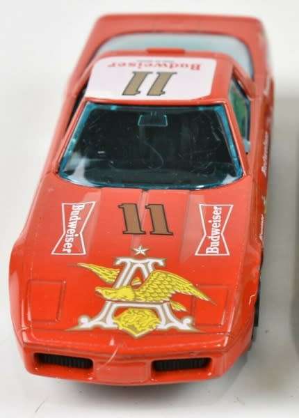 Chevrolet Corvette Budweiser #11 1997 red 1/43 Bburago NEW+reblistered #5733 instant wheels