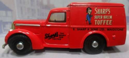 Commer 8 cwt Van Sharp`s Toffee red 1948 1/43 Dinky NEWinBlister  #5748 instant wheels