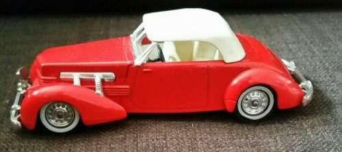 Cord 812 Supercharged Phaeton 1937 red 1/43 Matchbox/MOY NEW+reblistered  #5765 instant wheels