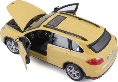 Porsche Cayenne Turbo 2010 yellow 1/24 Bburago NEW+boxed  #2282 instant wheels