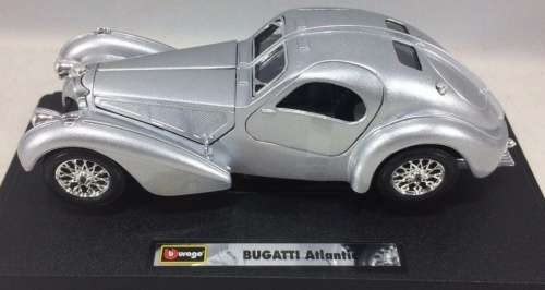 Bugatti Atlantic 1936 silver 1/24 Bburago NEW+boxed   #2292 instant wheels