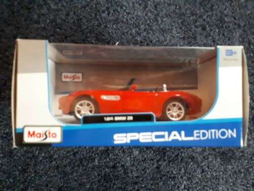 BMW Z8 Roadster 2003 red 1/24 Maisto NEW+boxed  #2295 instant wheels