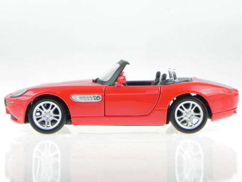 BMW Z8 Roadster 2003 red 1/24 Maisto NEW+boxed  #2295 instant wheels