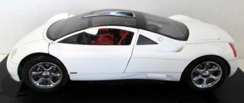Audi Avus quattro 1999 white 1/18 Revell NEW+boxed  #8020 instant wheels