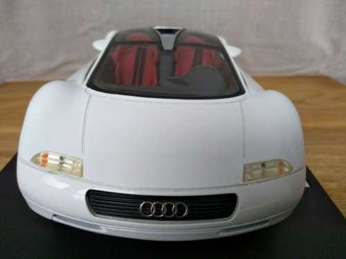 Audi Avus quattro 1999 white 1/18 Revell NEW+boxed  #8020 instant wheels