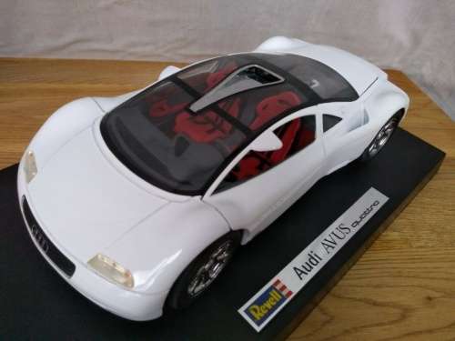 Audi Avus quattro 1999 white 1/18 Revell NEW+boxed  #8020 instant wheels