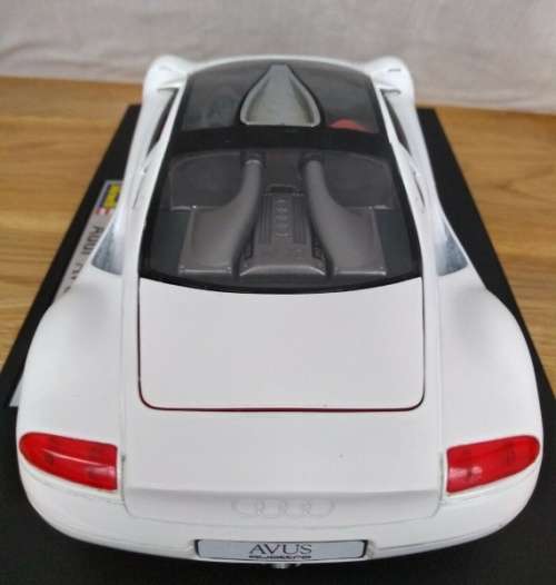 Audi Avus quattro 1999 white 1/18 Revell NEW+boxed  #8020 instant wheels