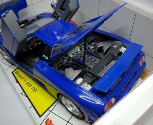 BUGATTI GB11 1991 blue 1/18 Bburago NEW+boxed  #8027 instant wheels
