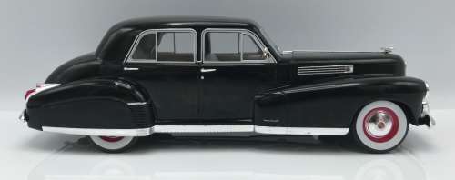 Cadillac Fleetwood Series 60 Sedan 1941 black 1/18 MGC-ModelCarGroupe NEW+boxed #8038 instant wheels