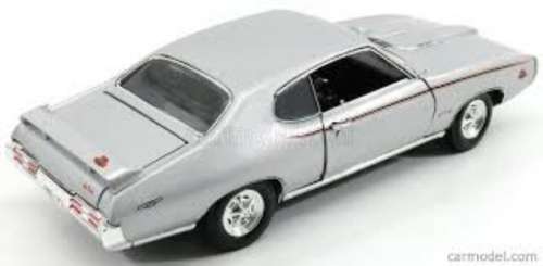 Pontiac GTO Judge 1969 white 1/18 Motormax NEW+boxed  #8047 instant wheels