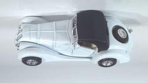 BMW 328 Roadster 1936 white 1/36 Welly NEW+reblistered  #3603 instant wheels