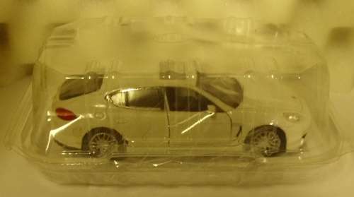 Porsche Panamera S 2009 white 1/38 Welly NEW+reblistered  #3806 instant wheels
