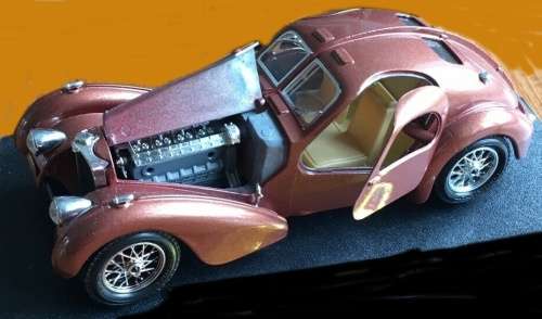 Bugatti Atlantic Coupe 1936 bronze 1/24 Bburago NEWinBlister #2305 instant wheels