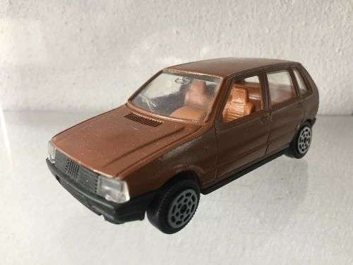 FIAT UNO 55S Marrone 1992 brown 1/43 HotWheels NEW+reblistered #5771 instant wheels