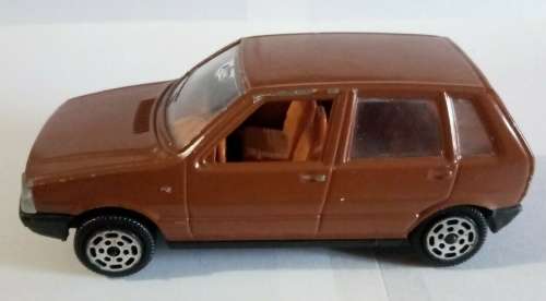 FIAT UNO 55S Marrone 1992 brown 1/43 HotWheels NEW+reblistered #5771 instant wheels