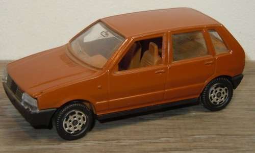 FIAT UNO 55S Marrone 1992 brown 1/43 HotWheels NEW+reblistered #5771 instant wheels