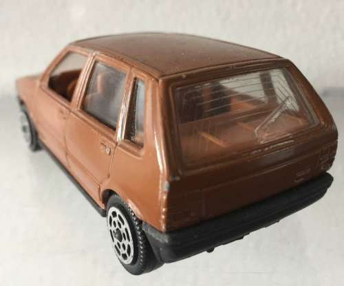 FIAT UNO 55S Marrone 1992 brown 1/43 HotWheels NEW+reblistered #5771 instant wheels