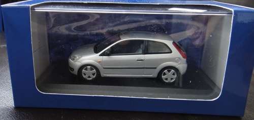 Ford Fiesta `01 3-door silver  1/43 Minichamps NEW+boxed  #4972 instant wheels