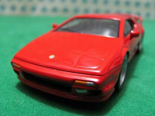 Lotus Esprit V8 25th Anniversary Edition 2002 red 1/43 IXO NEW+boxed #5563 instant wheels