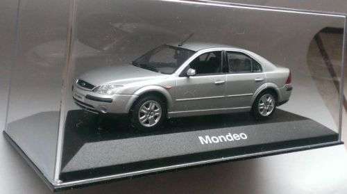 Ford Mondeo MKIII Saloon 2001 silver 1/43 Minichamps NEW+boxed  #5587 instant wheels
