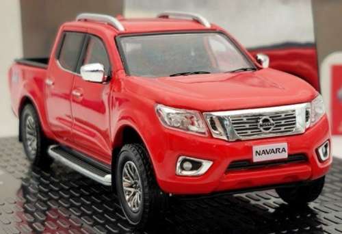 Nissan Navara 4x4 dbl.cab 2021 red 1/43 Nissan Ltd Collectn NEW+boxed  #5596 instant wheels