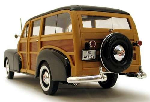 Chevrolet Fleetmaster *Woody* 1948 dk.brown 1/24 Welly NEW+boxed  #2328 instant wheels