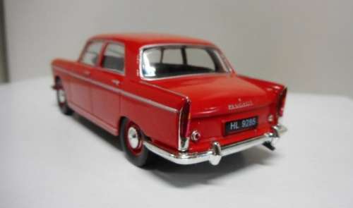 Peugeot 404 sedan 1962 red 1/43 IXO NEWinBlister  #5601 instant wheels