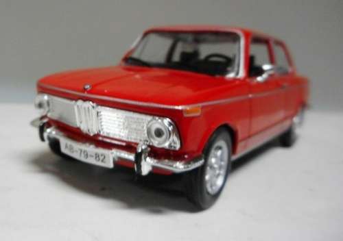 BMW 1602 1972 red 1/43 IXO NEWinBlister  #5603 instant wheels