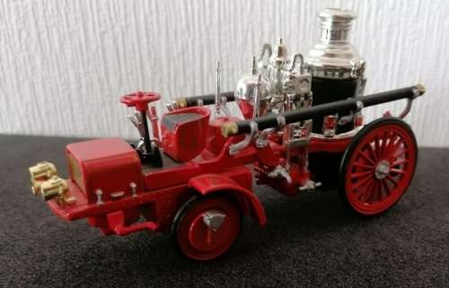 Christie Steamer Fire Truck 1912 red 1/43 RoadChamps NEW+showcased  #5774 instant wheels