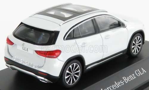 Mercedes-Benz GLA (H247) 2020 digitalwhite 1/43 Spark NEW+boxed  #5804 instant wheels