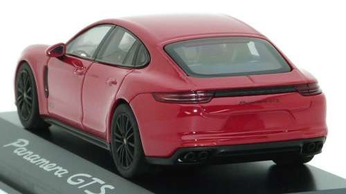 Porsche Panamera GTS (971) 2016 red 1/43 Herpa NEW+boxed  #5791 instant wheels