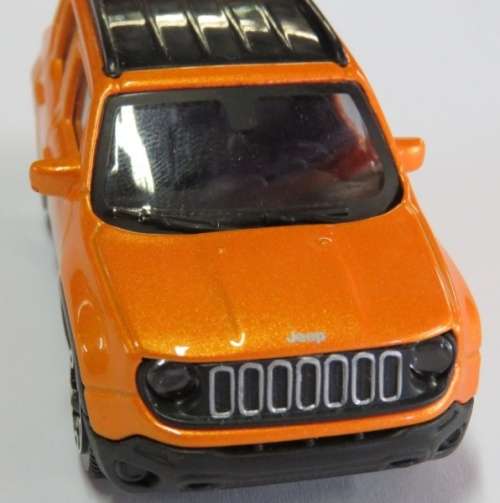 Jeep Renegade 2015 orange-metallic 1/43 Bburago NEW+boxed  #5812 instant wheels
