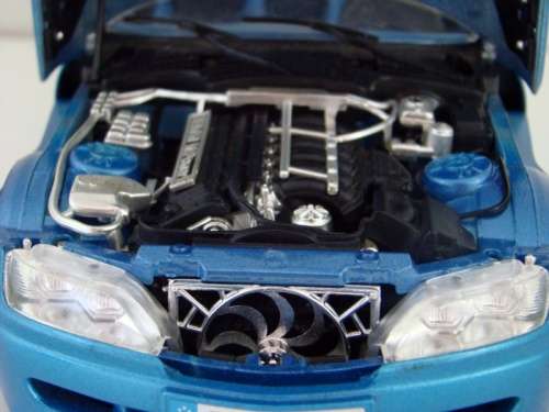 BMW M - Roadster 1996 blue-met 1/18 Bburago NEW+reboxed  #8026 instant wheels