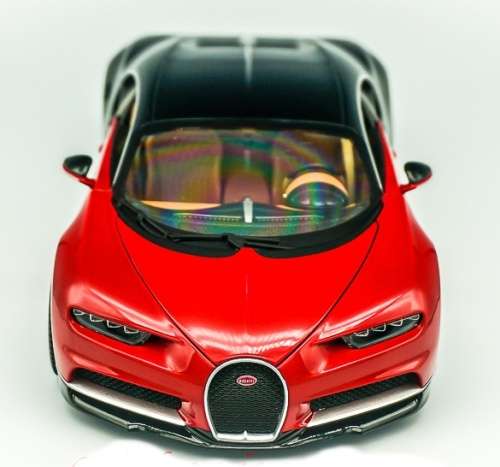 Bugatti-Chiron Le Patron 2016 red+black 1:24 Welly NEW+boxed  #2175 instant wheels