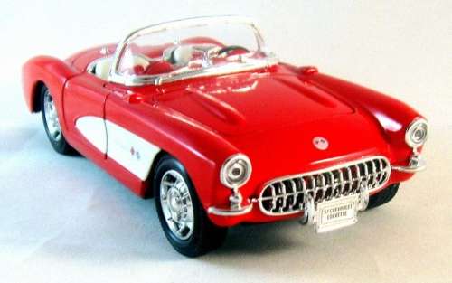 Chevrolet Corvette 1957 red+white 1:24 Welly NEW+boxed  #2238 instant wheels