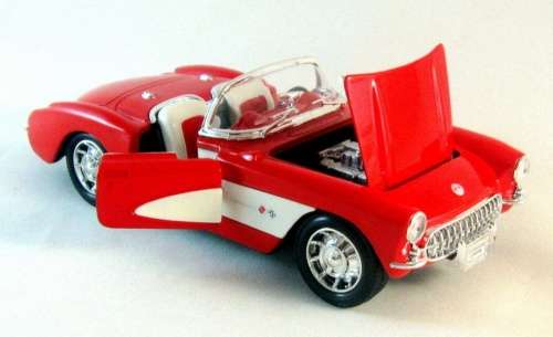 Chevrolet Corvette 1957 red+white 1:24 Welly NEW+boxed  #2238 instant wheels